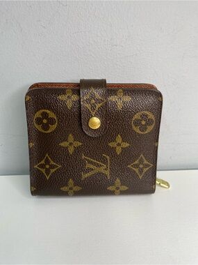 Vintage Louis Vuitton Bi-Fold Wallet